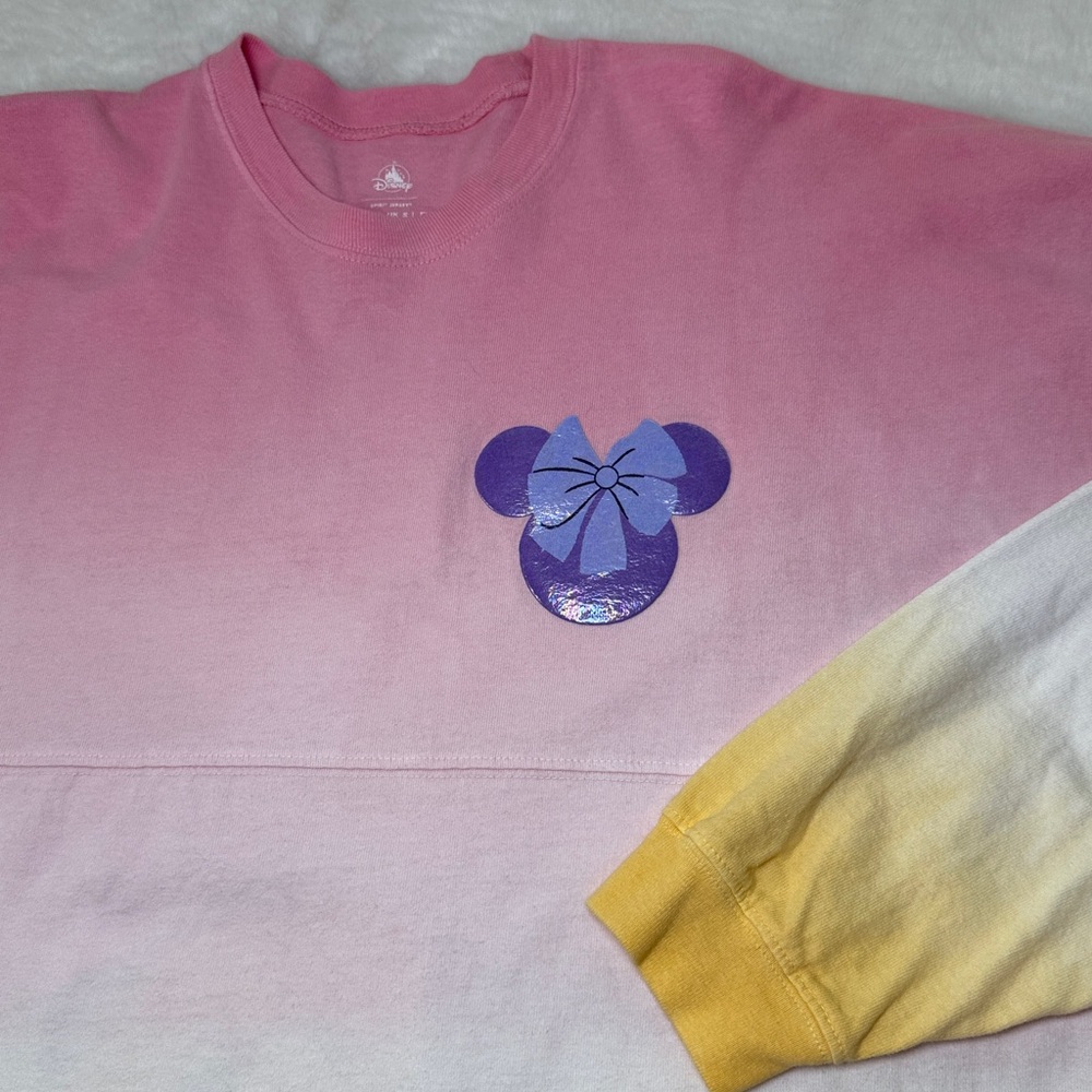 Spirit Jersey Disney Parks Bonjour Minnie SM Oversized Lavender Fields - Picture 8 of 17